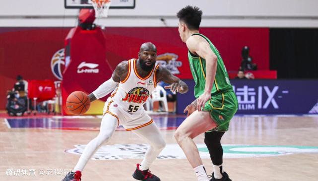 终身项圈口球怎么戴上去的